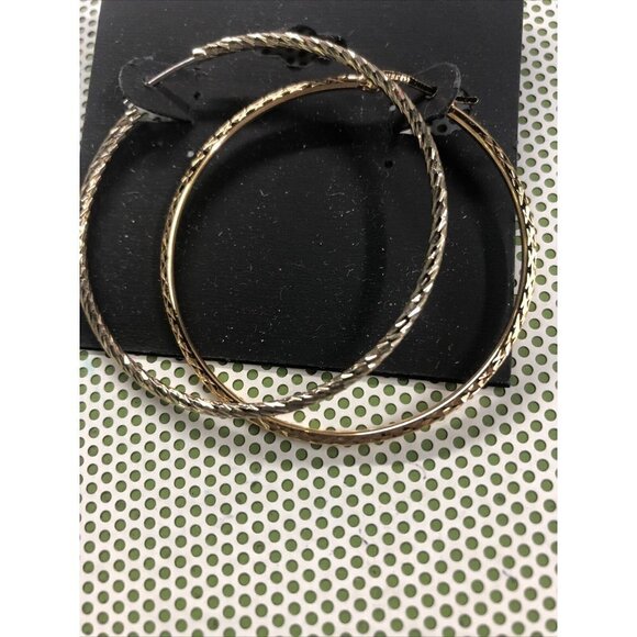 Worthington Large Gold Hoop Earrings - Picture 2 of 3